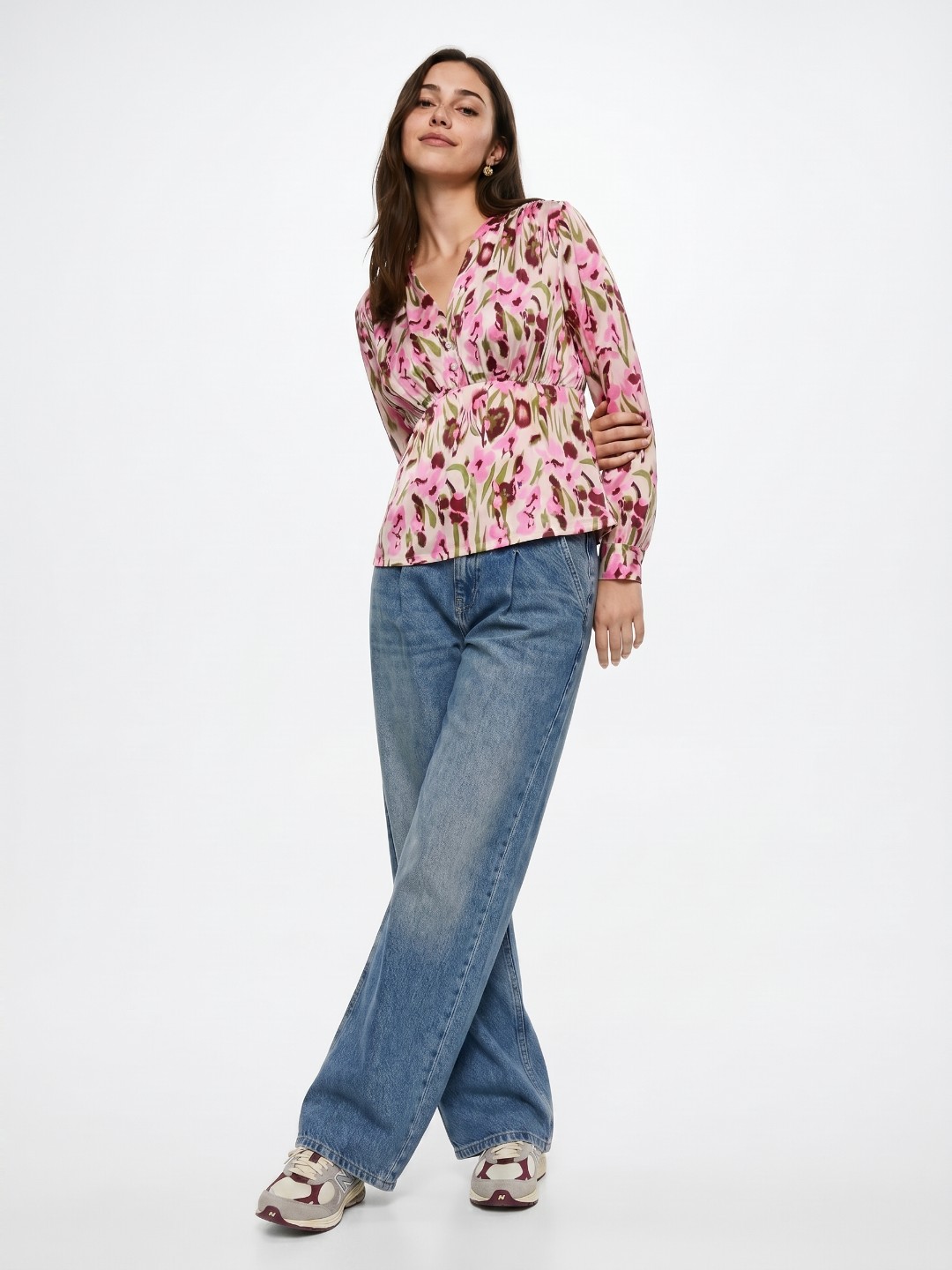 Women Pink Floral Print V-Neck Peplum Top - Image 3