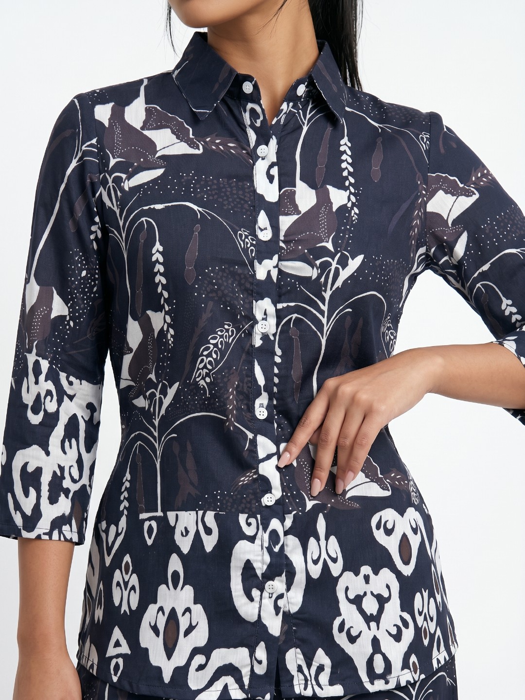 Abstract Shirt & Wide Leg Trouser Co-Ord Set for Women - Image 4